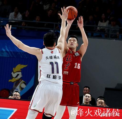 张才仁上篮再中,北京末节打出20-7高潮&领先至31分 张才仁上篮再中,北京末节打出20-7高潮&领先至31分